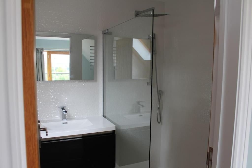 Boutique Double With Country Village Views * Wilby (Northamptonshire)