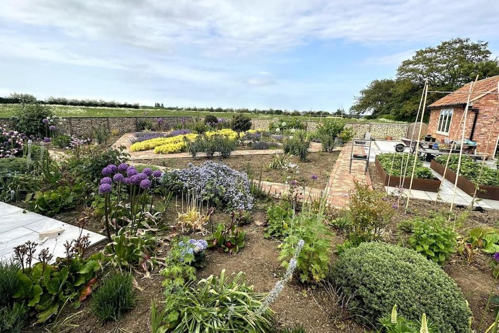 Boutique Double With Country Village Views Wilby (Northamptonshire)